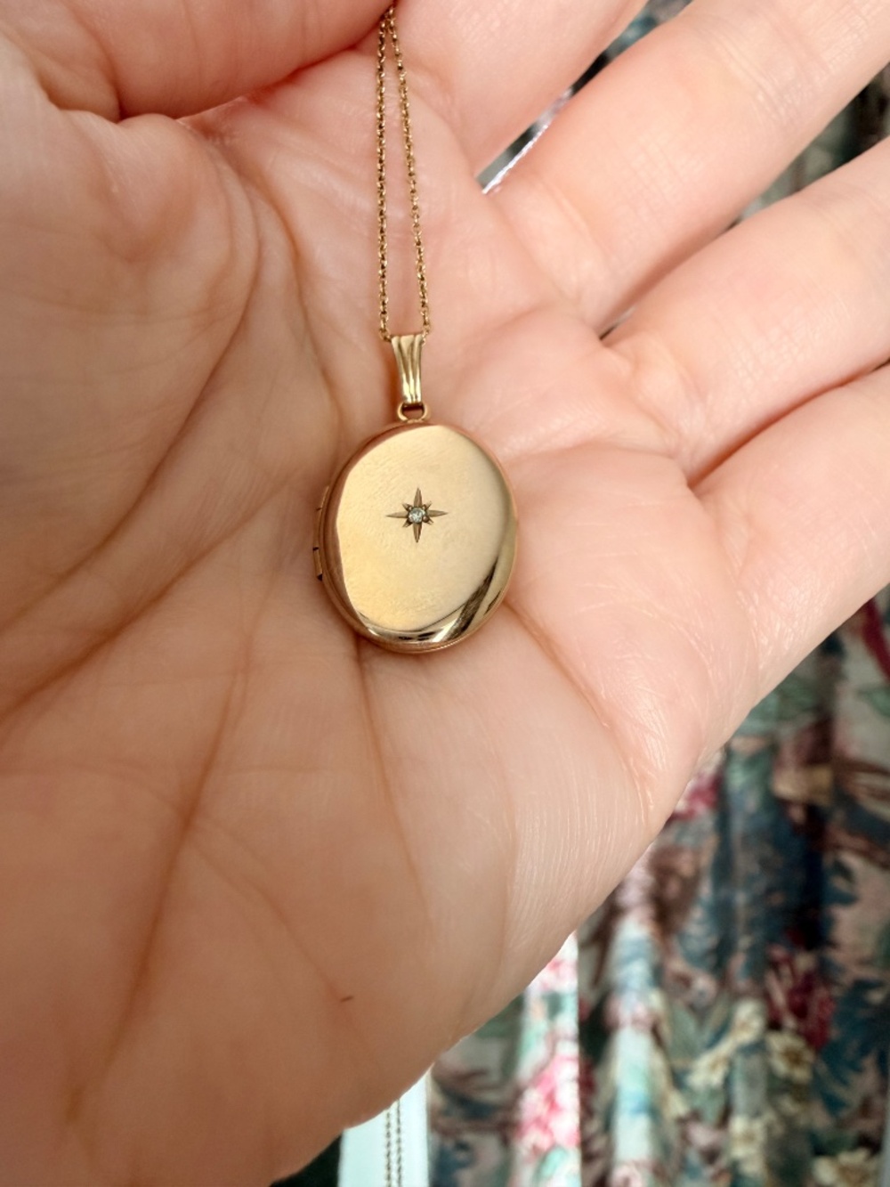 Kuhn NYC "Edith" 14K Gold Filled Large Locket with Diamond - Picture 5 of 12